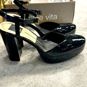 Dolce vita CLAUD Midnight Patent Leather size 6.